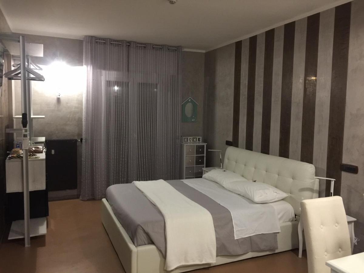 B2In Suite & Office Capriate San Gervasio Exteriör bild