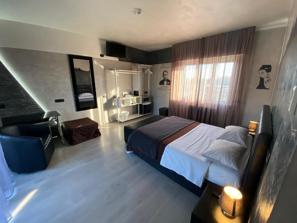 B2In Suite & Office Capriate San Gervasio Exteriör bild