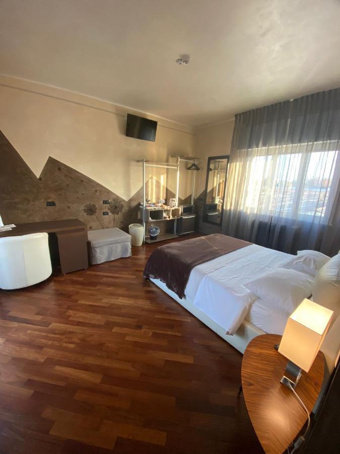B2In Suite & Office Capriate San Gervasio Exteriör bild