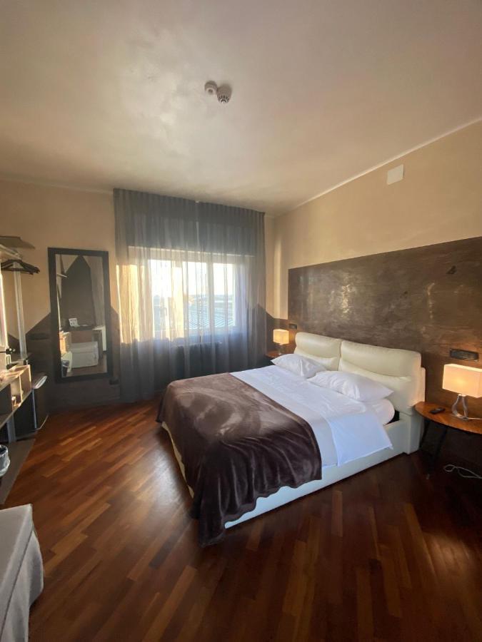 B2In Suite & Office Capriate San Gervasio Exteriör bild