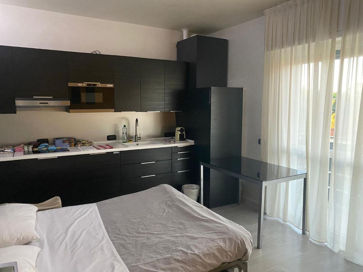 B2In Suite & Office Capriate San Gervasio Exteriör bild