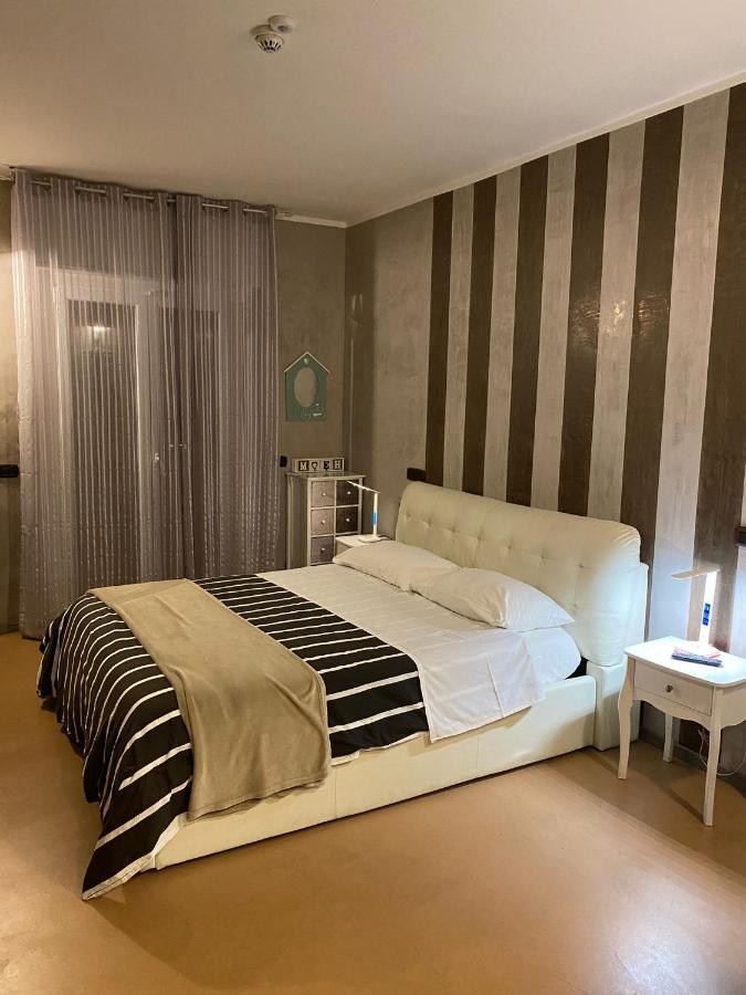 B2In Suite & Office Capriate San Gervasio Exteriör bild